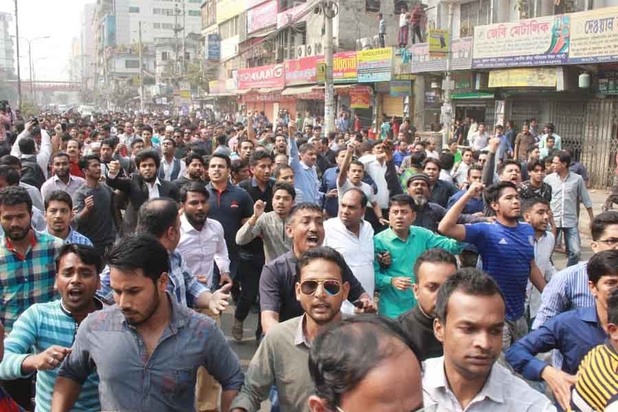 BNP stages token protest in Khulna